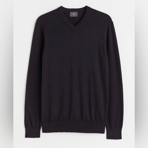 Men’s Black V-Neck Cotton Sweater Medium - Picture 3 of 5